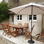 Le Domaine De :