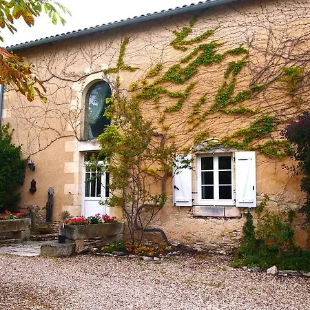Le Domaine De :